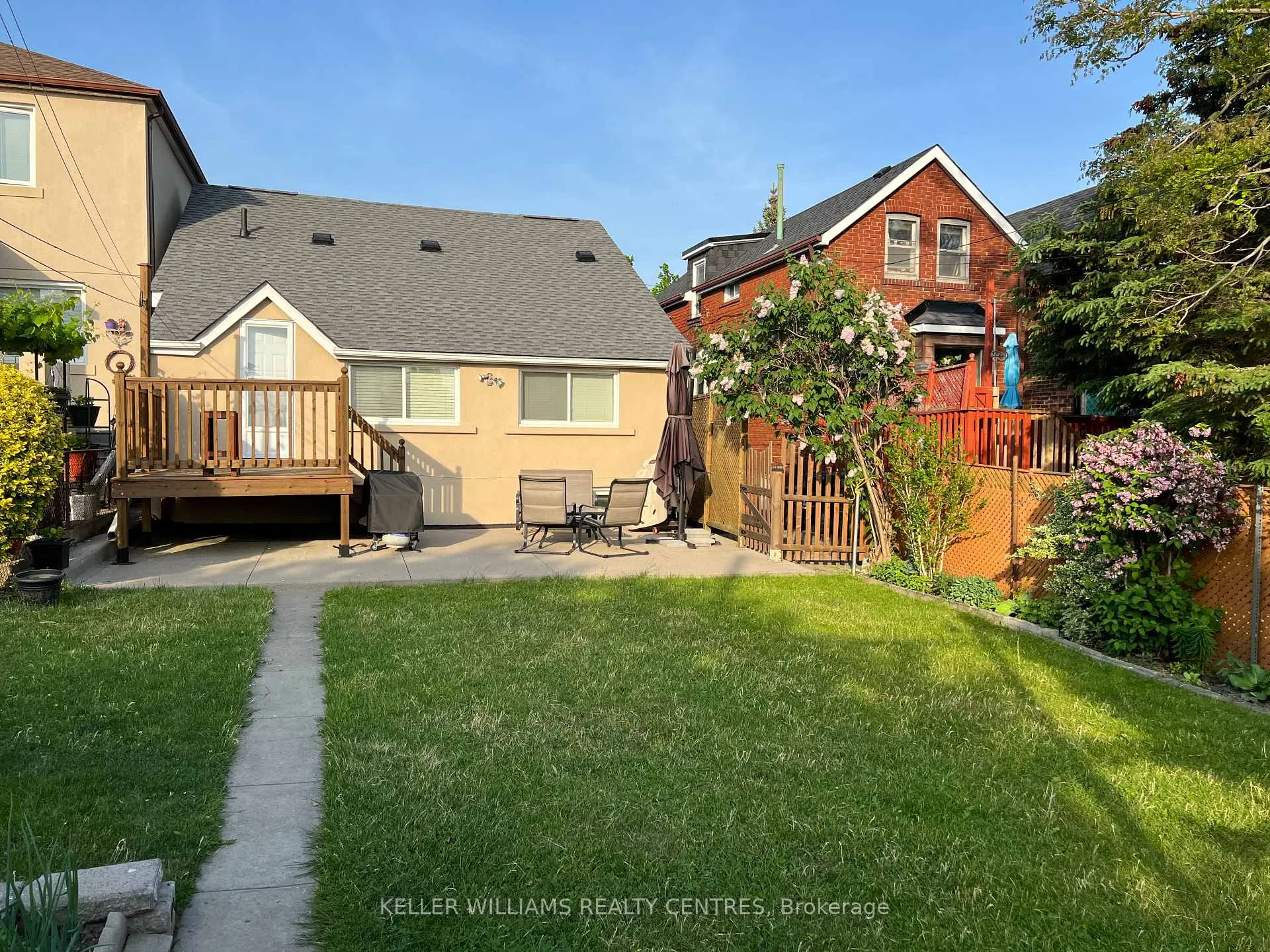 Photo 17 of 512 Northcliffe Boulevard, Toronto, Oakwood Village — HOMEH