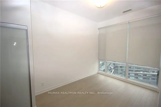 Photo 10 of Unit N1101, 120 Bayview Avenue, Toronto, Waterfront Communities — HOMEH