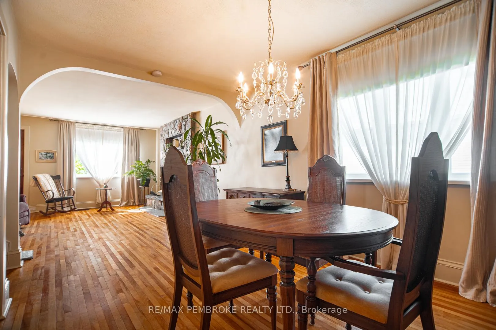 Photo 11 of 554 Eganville Road, Pembroke — HOMEH