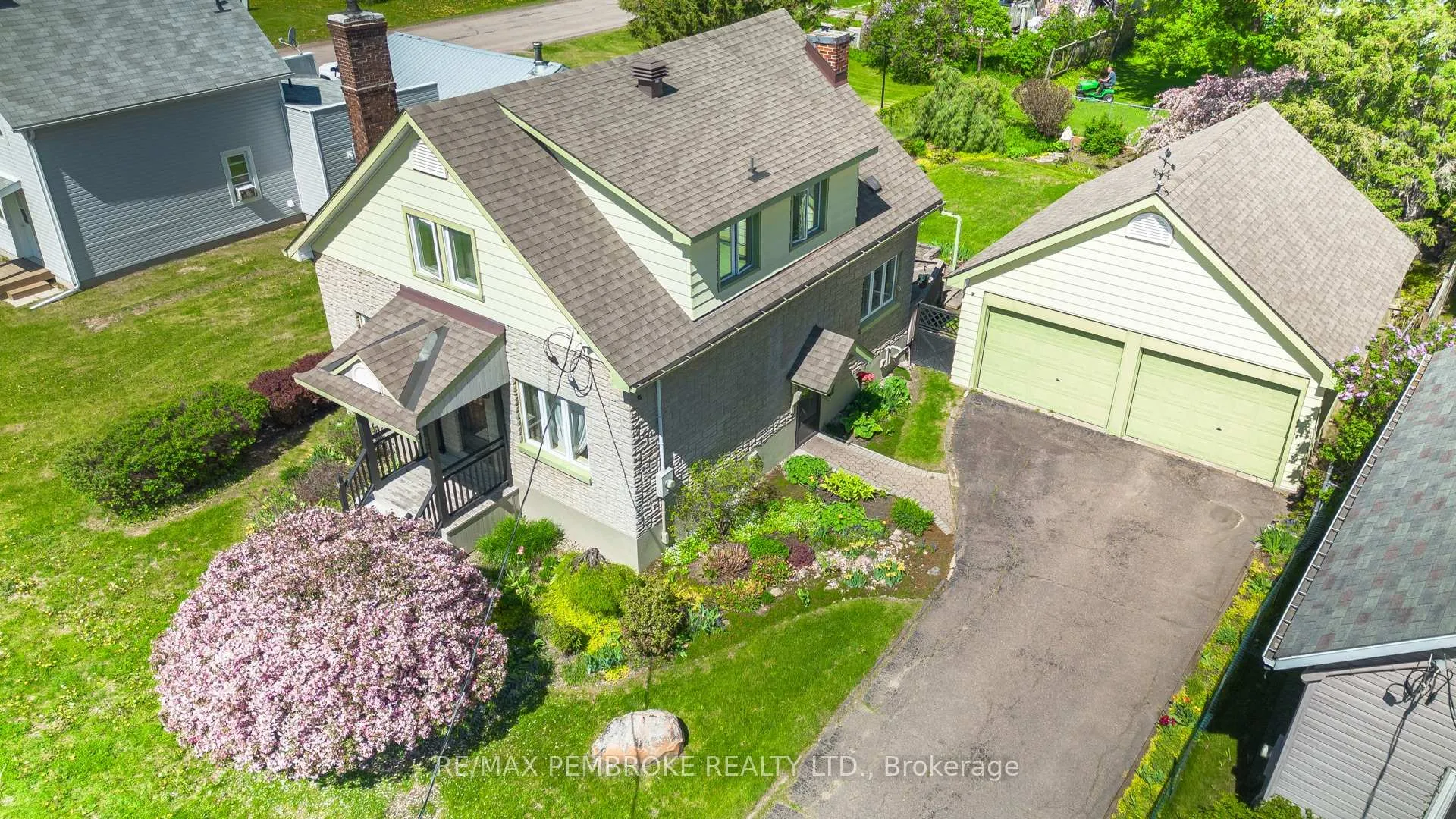 Photo 29 of 554 Eganville Road, Pembroke — HOMEH