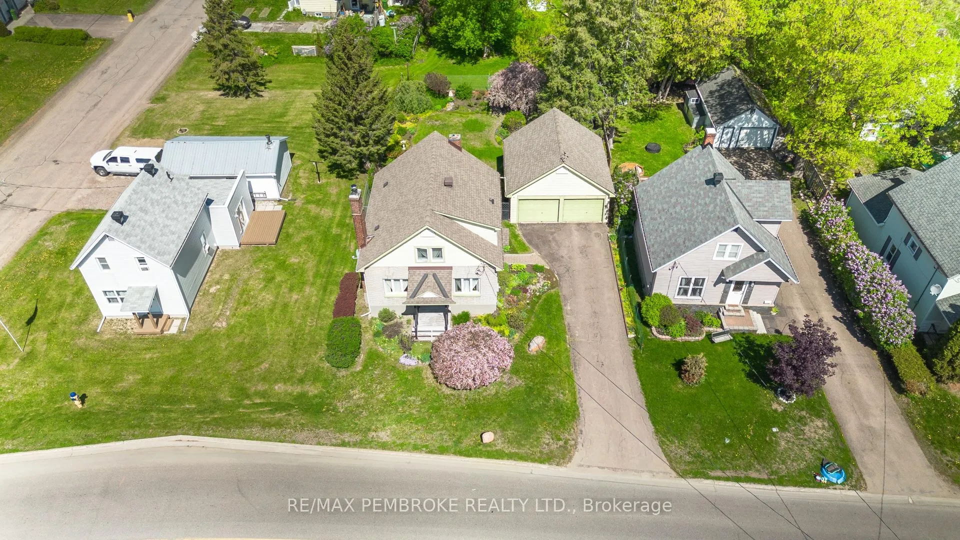 Photo 33 of 554 Eganville Road, Pembroke — HOMEH