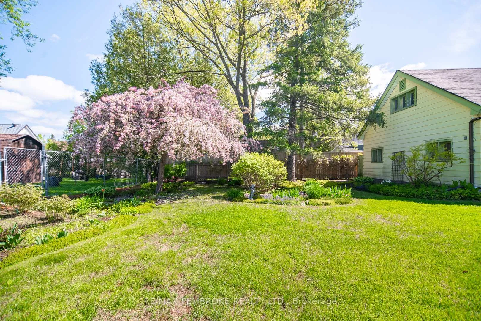 Photo 37 of 554 Eganville Road, Pembroke — HOMEH
