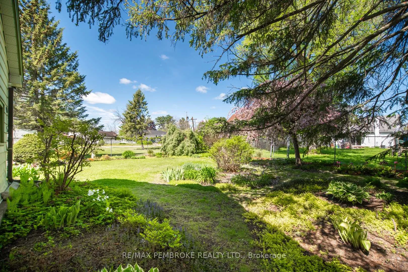 Photo 38 of 554 Eganville Road, Pembroke — HOMEH