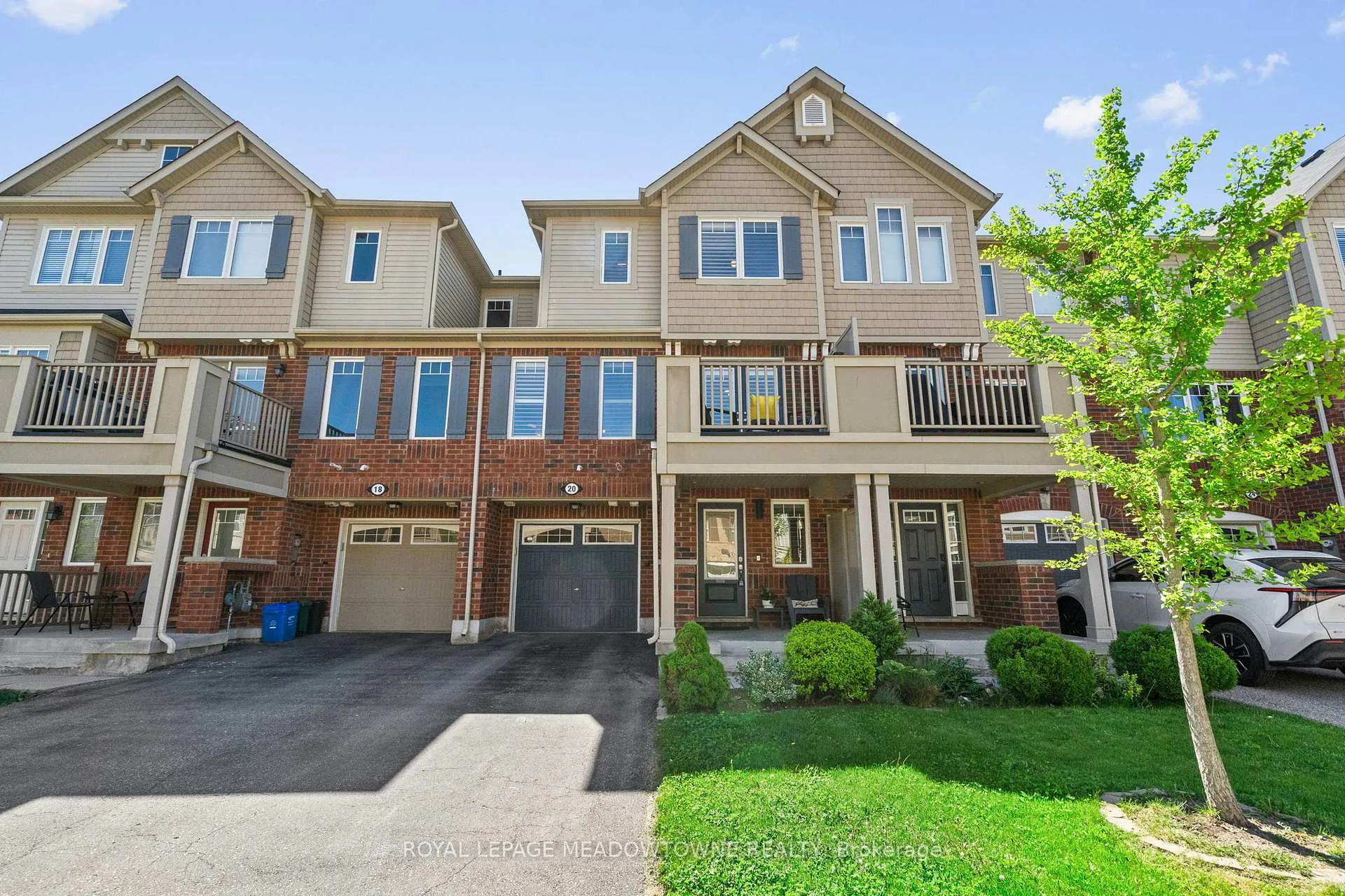 Photo 1 of 20 Suitor Court, Milton, Willmott — HOMEH