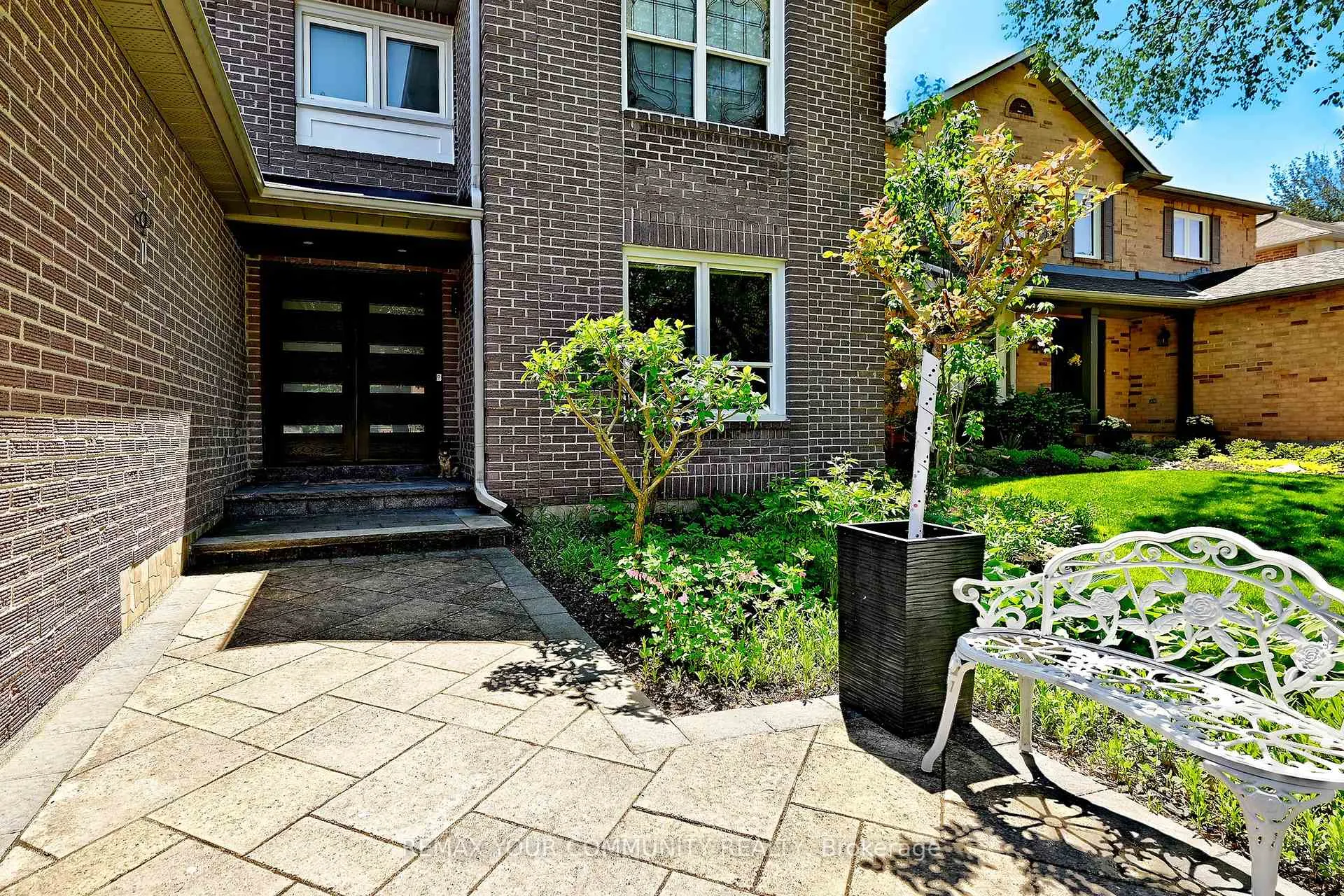 Photo 2 of 48 Haskell Crescent, Aurora, Aurora Highlands — HOMEH