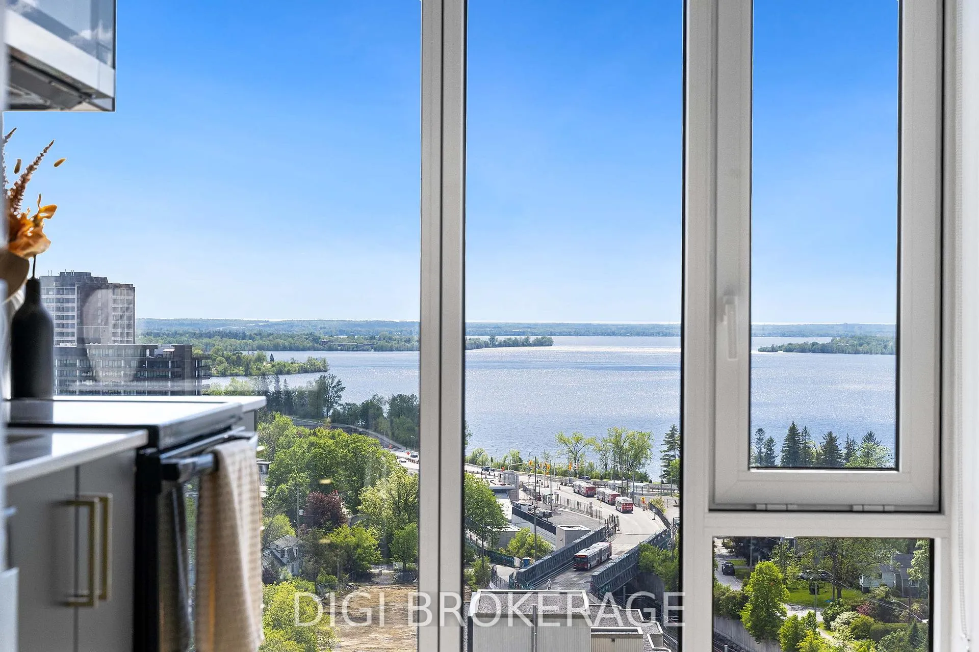 Photo 11 of Unit 1103, 2070 Scott Street, Ottawa, Westboro South — HOMEH