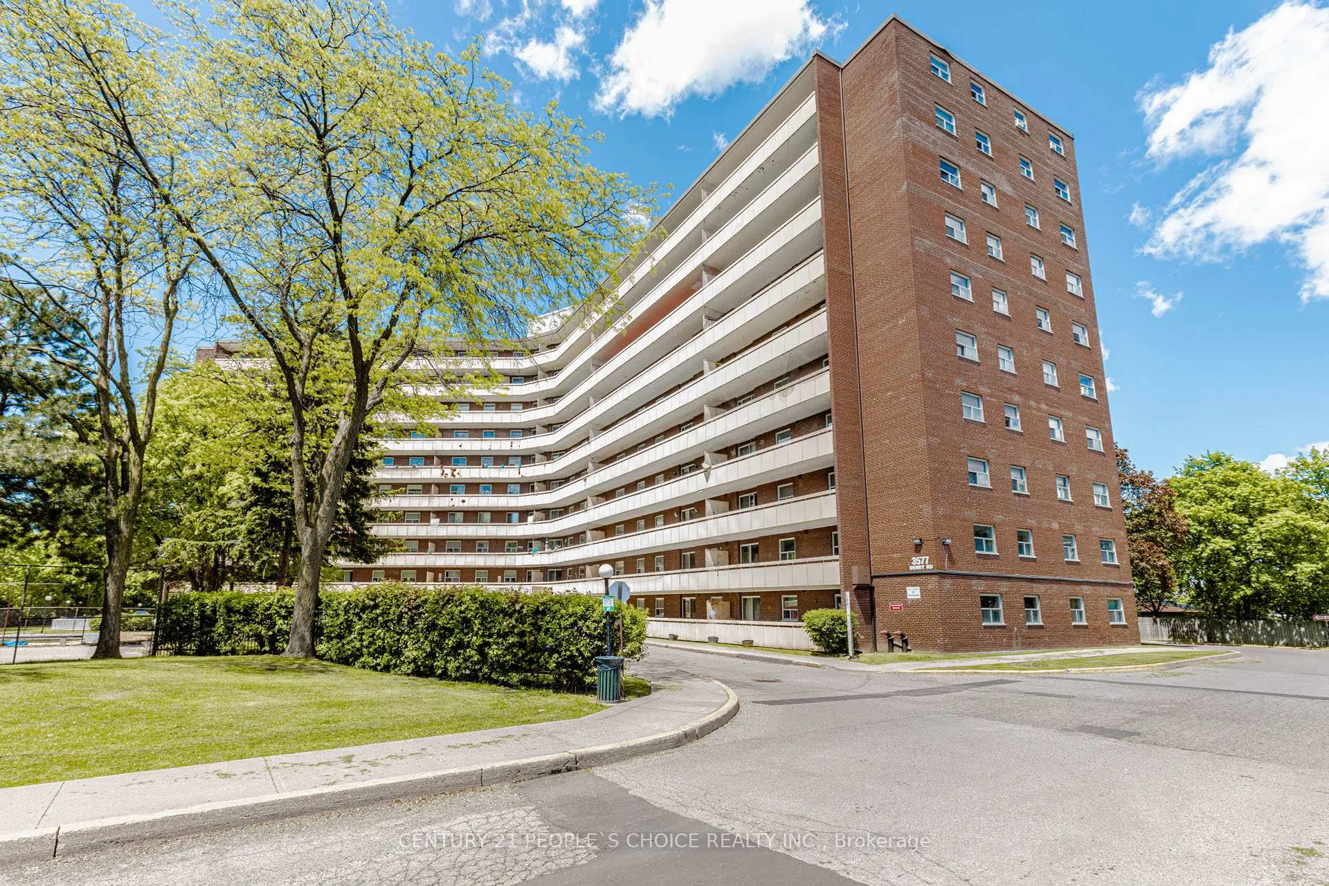 Photo of Unit 906, 3577 Derry Road E