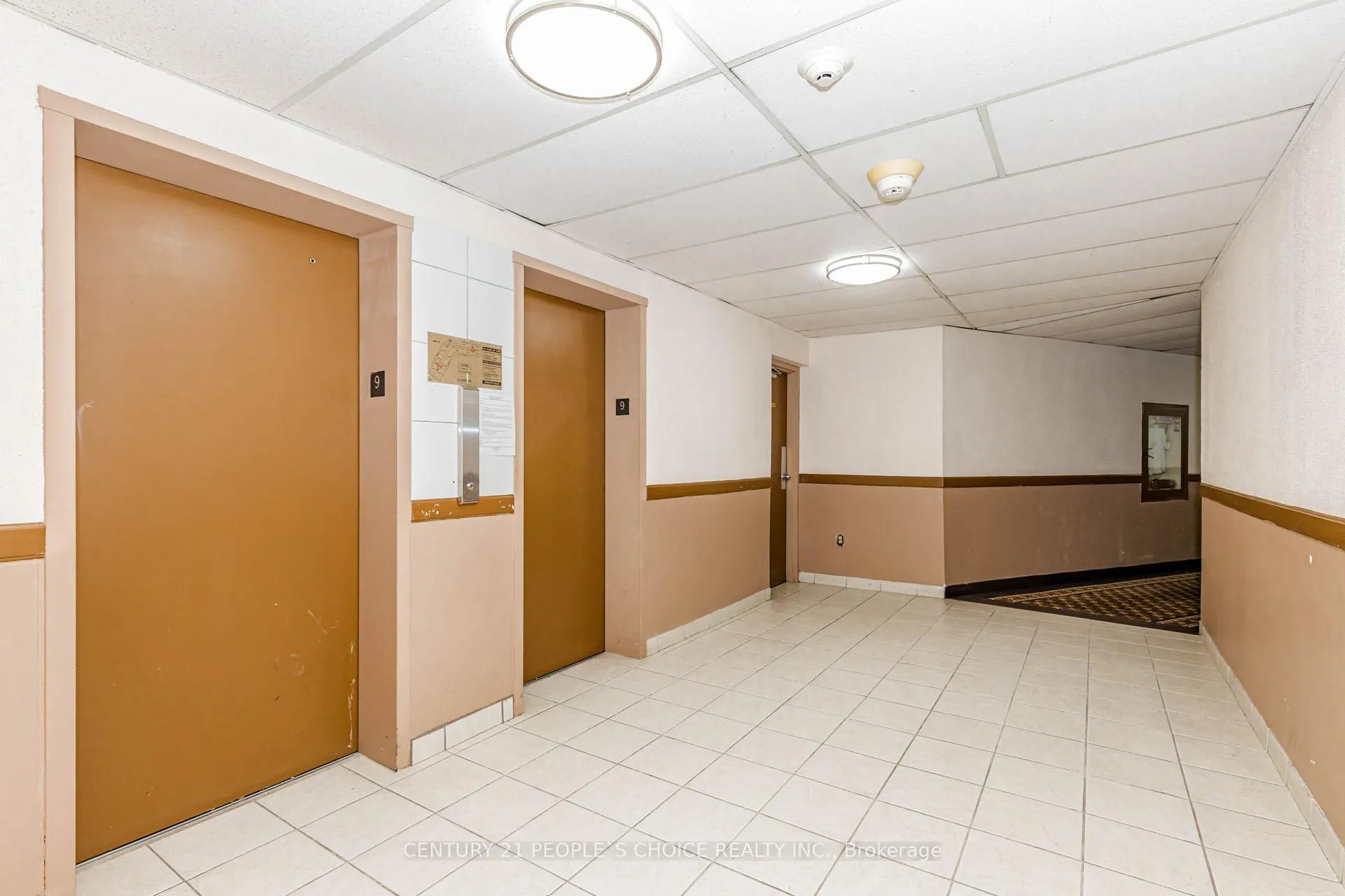 Photo 7 of Unit 906, 3577 Derry Road E, Mississauga, Malton — HOMEH