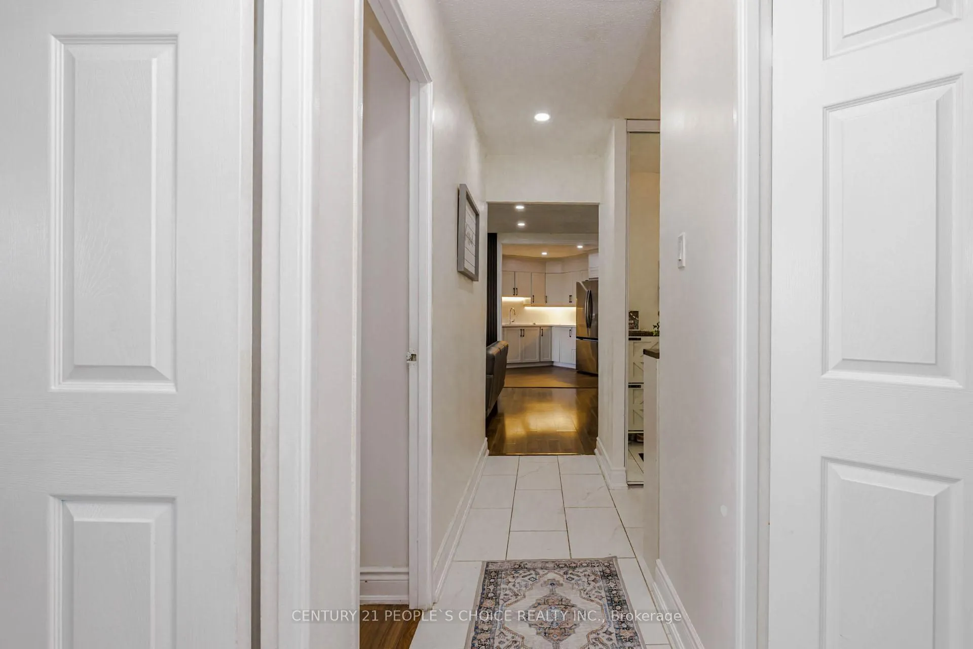 Photo 12 of Unit 906, 3577 Derry Road E, Mississauga, Malton — HOMEH