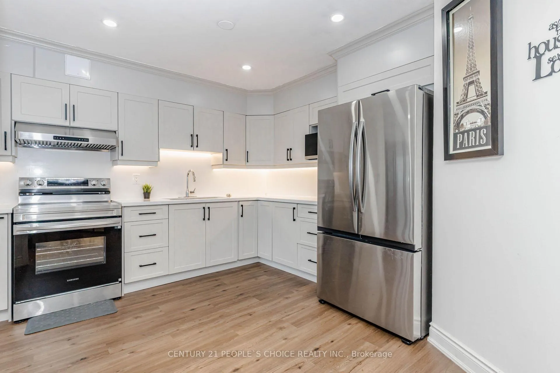 Photo 23 of Unit 906, 3577 Derry Road E, Mississauga, Malton — HOMEH