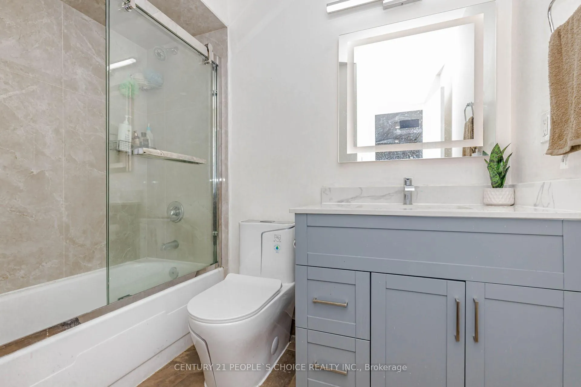 Photo 31 of Unit 906, 3577 Derry Road E, Mississauga, Malton — HOMEH