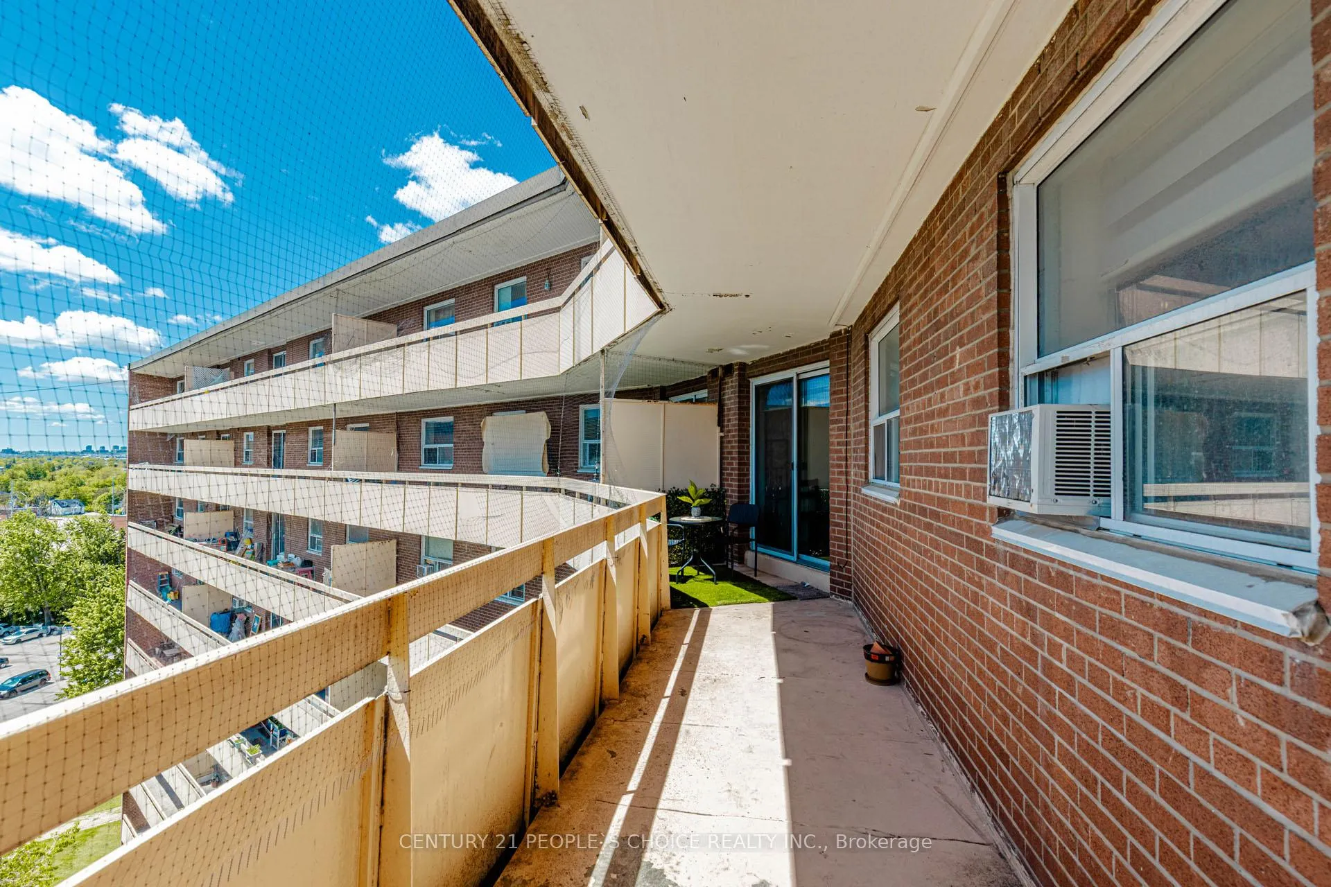 Photo 39 of Unit 906, 3577 Derry Road E, Mississauga, Malton — HOMEH