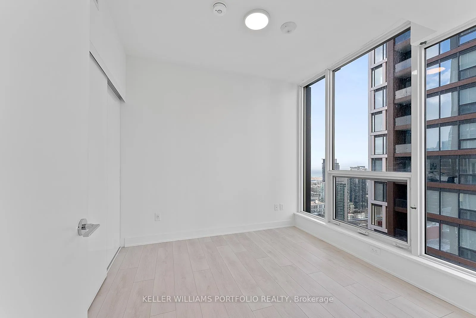 Photo 14 of Unit 3910, 35 Mercer Street, Toronto, Waterfront Communities — HOMEH