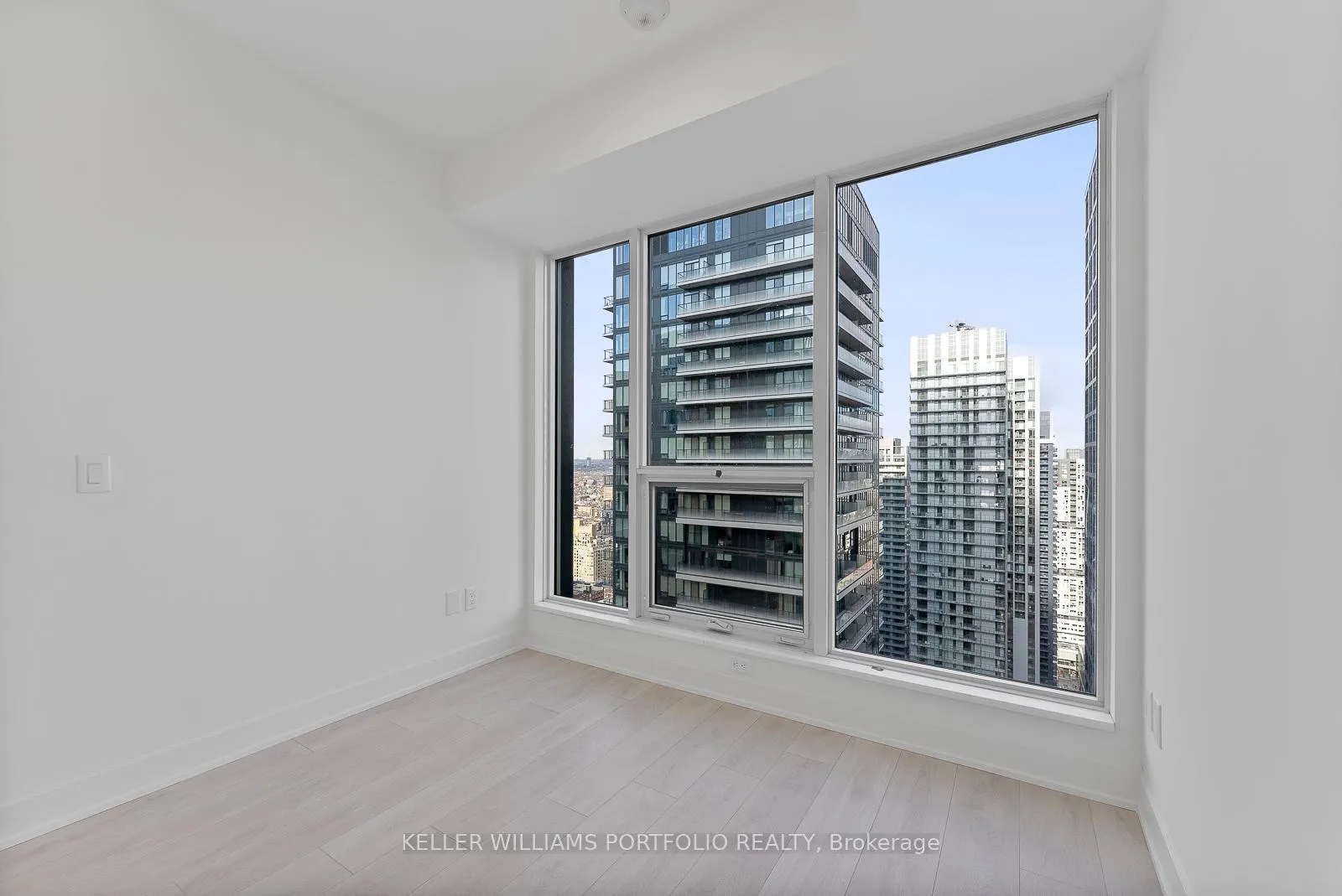Photo 20 of Unit 3910, 35 Mercer Street, Toronto, Waterfront Communities — HOMEH