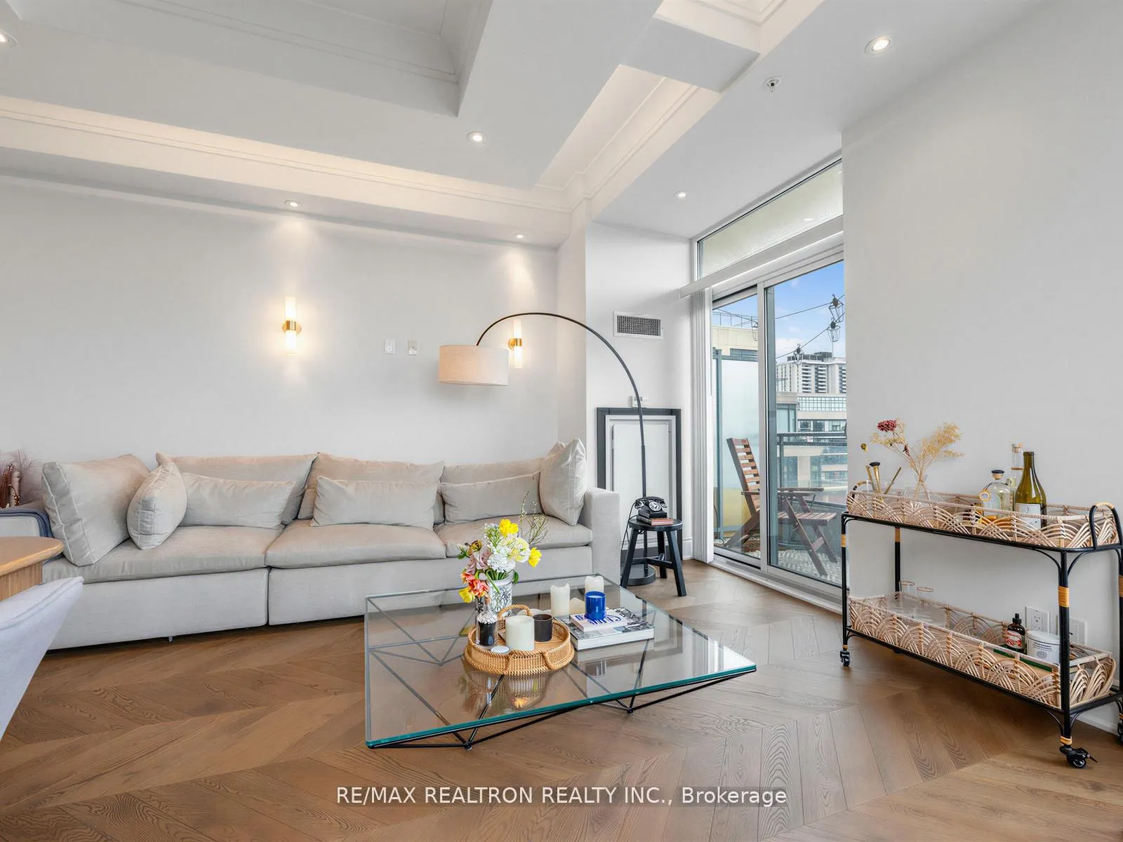 Photo 11 of Unit 914, 23 Glebe Road W, Toronto, Yonge-Eglinton — HOMEH