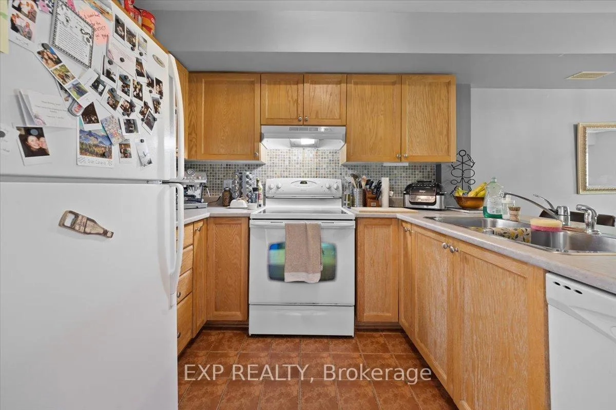 Photo 10 of 77 Strathaven Private, Ottawa, Cyrville — HOMEH