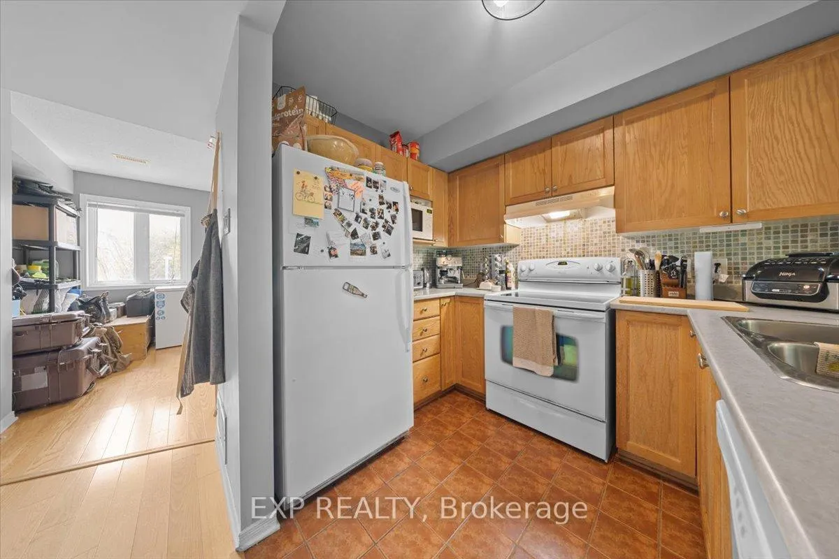 Photo 12 of 77 Strathaven Private, Ottawa, Cyrville — HOMEH