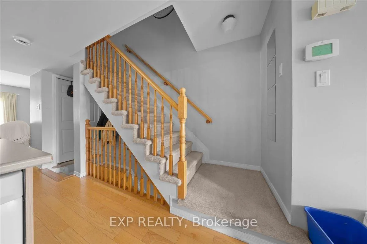 Photo 13 of 77 Strathaven Private, Ottawa, Cyrville — HOMEH
