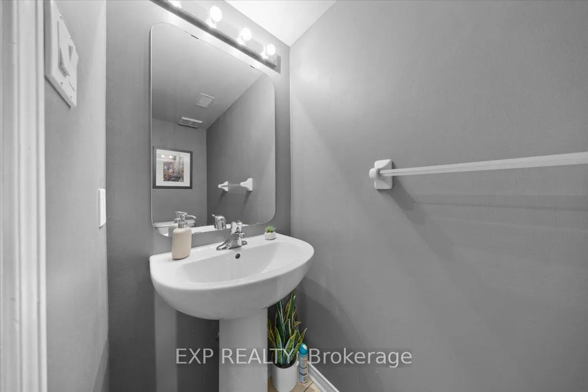 Photo 14 of 77 Strathaven Private, Ottawa, Cyrville — HOMEH