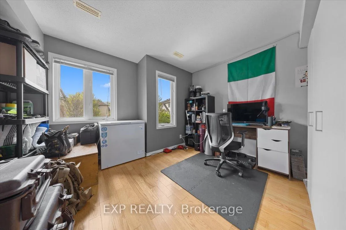 Photo 15 of 77 Strathaven Private, Ottawa, Cyrville — HOMEH
