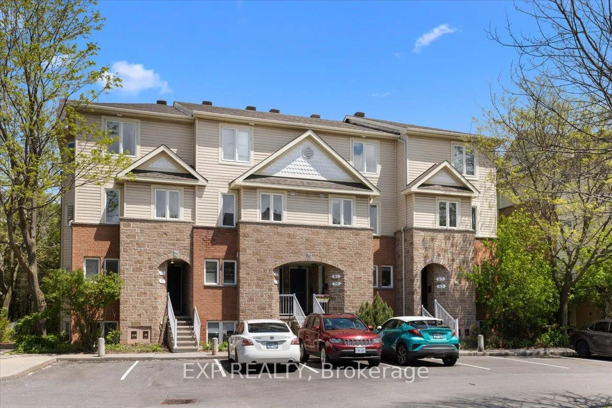 Photo 25 of 77 Strathaven Private, Ottawa, Cyrville — HOMEH