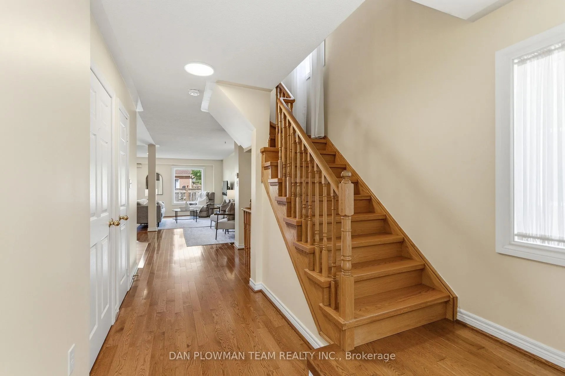 Photo 13 of 19 Davidson Street, Whitby, Williamsburg — HOMEH