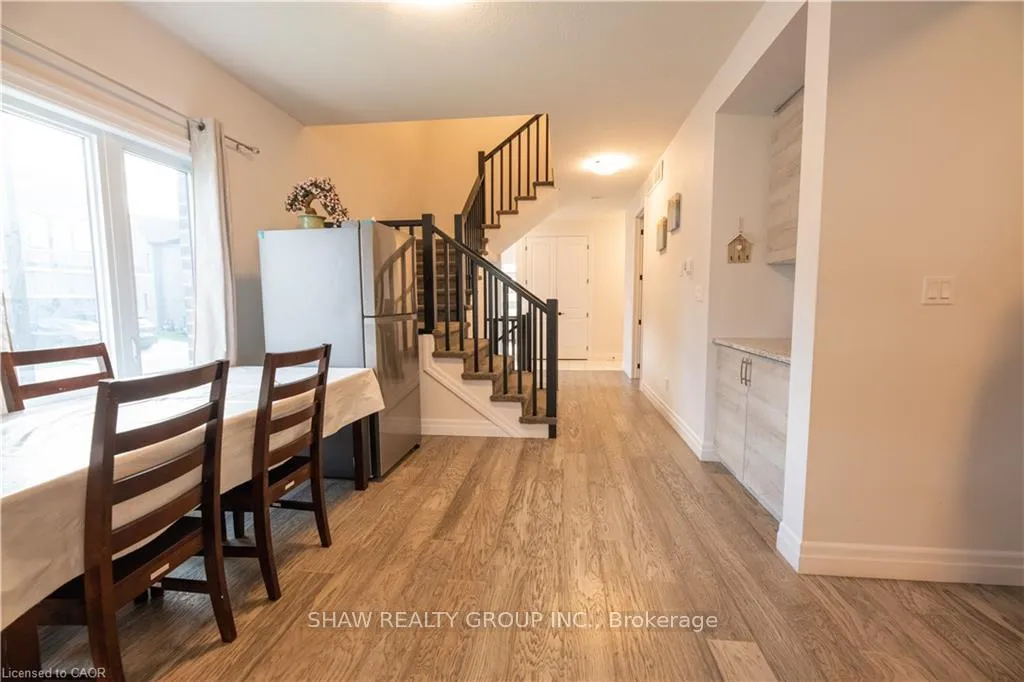 Photo 10 of Unit 19, 32 Faith Street, Cambridge, Branchton Park — HOMEH
