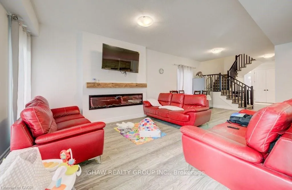 Photo 15 of Unit 19, 32 Faith Street, Cambridge, Branchton Park — HOMEH