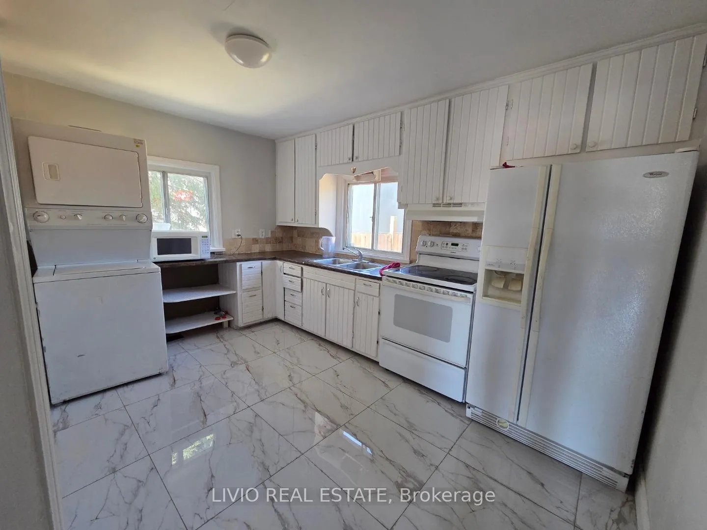 Photo 3 of 323 Queen Street E, Halton Hills, Acton — HOMEH