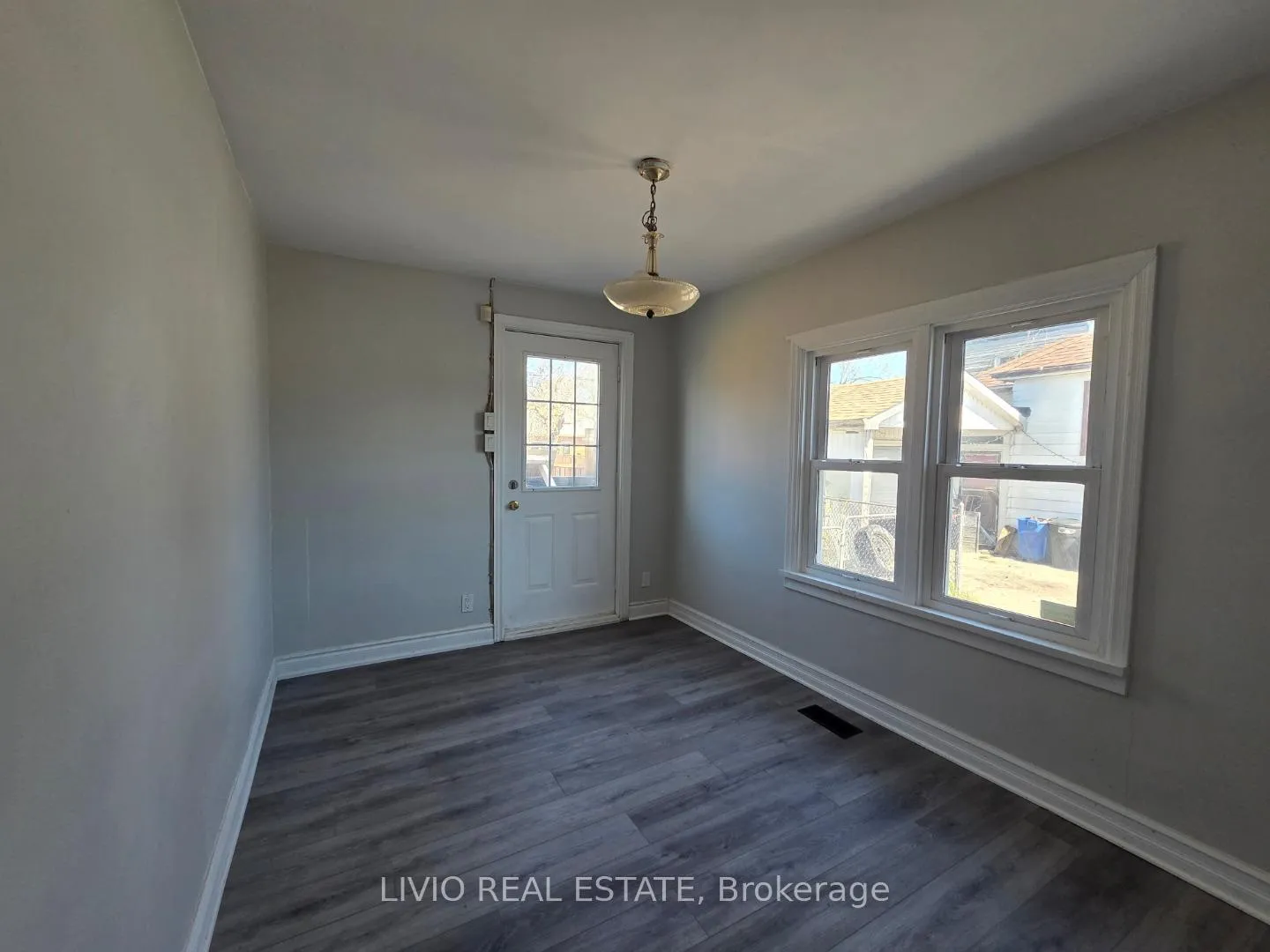 Photo 21 of 323 Queen Street E, Halton Hills, Acton — HOMEH