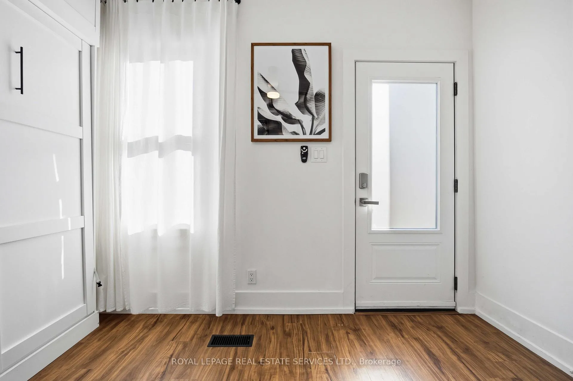 Photo 13 of Unit 4, 793 Pape Avenue, Toronto, Danforth — HOMEH