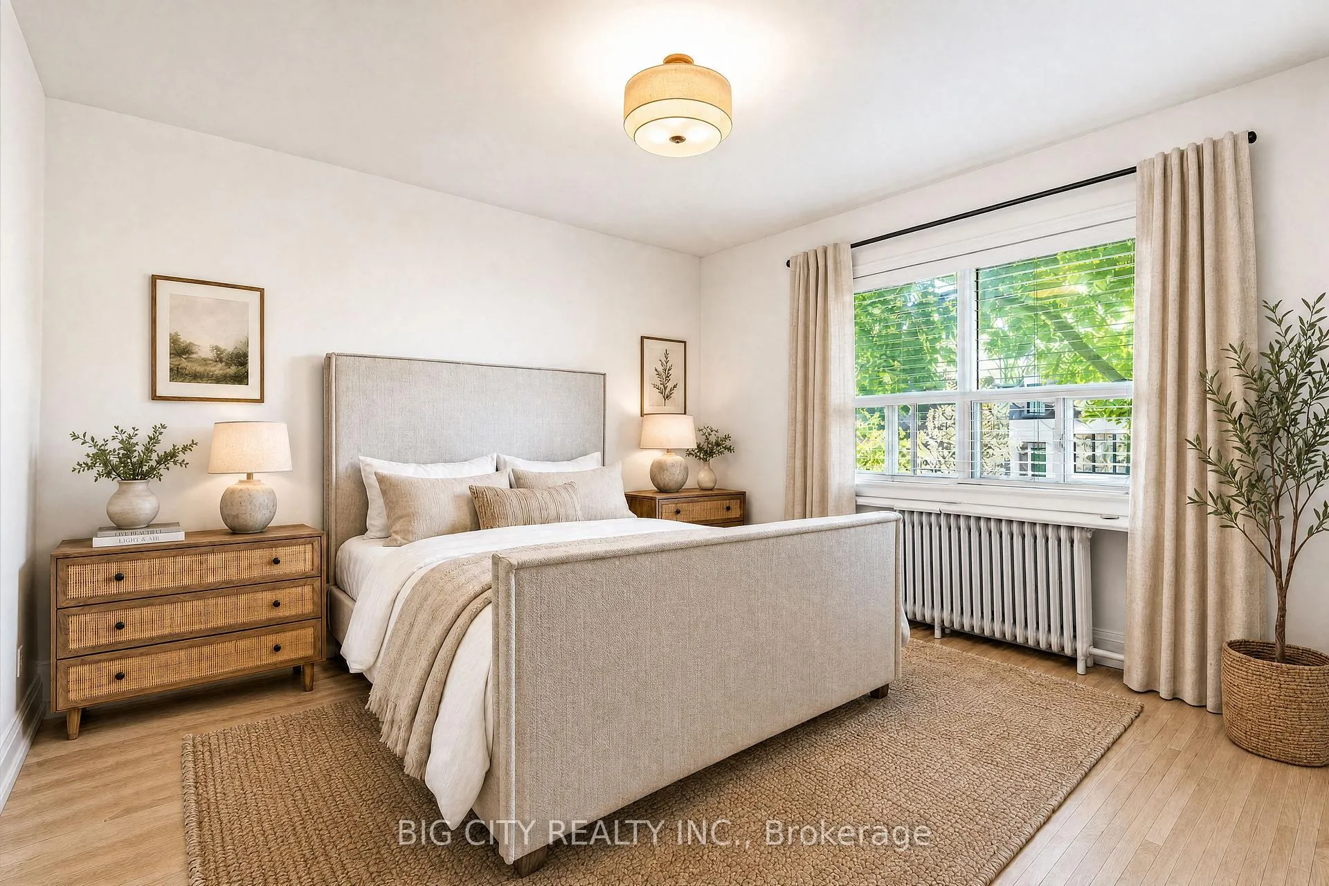 Photo 20 of 104 Donlea Drive, Toronto, Leaside — HOMEH