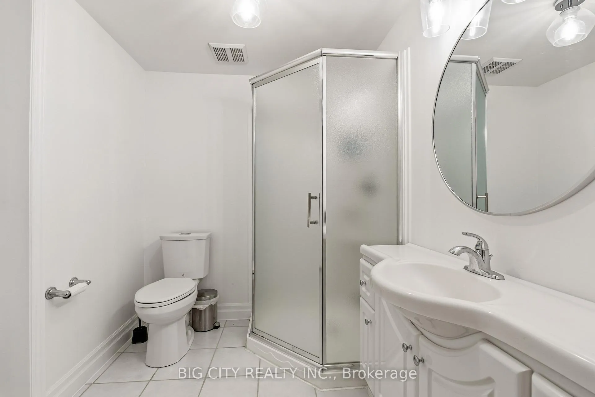 Photo 30 of 104 Donlea Drive, Toronto, Leaside — HOMEH
