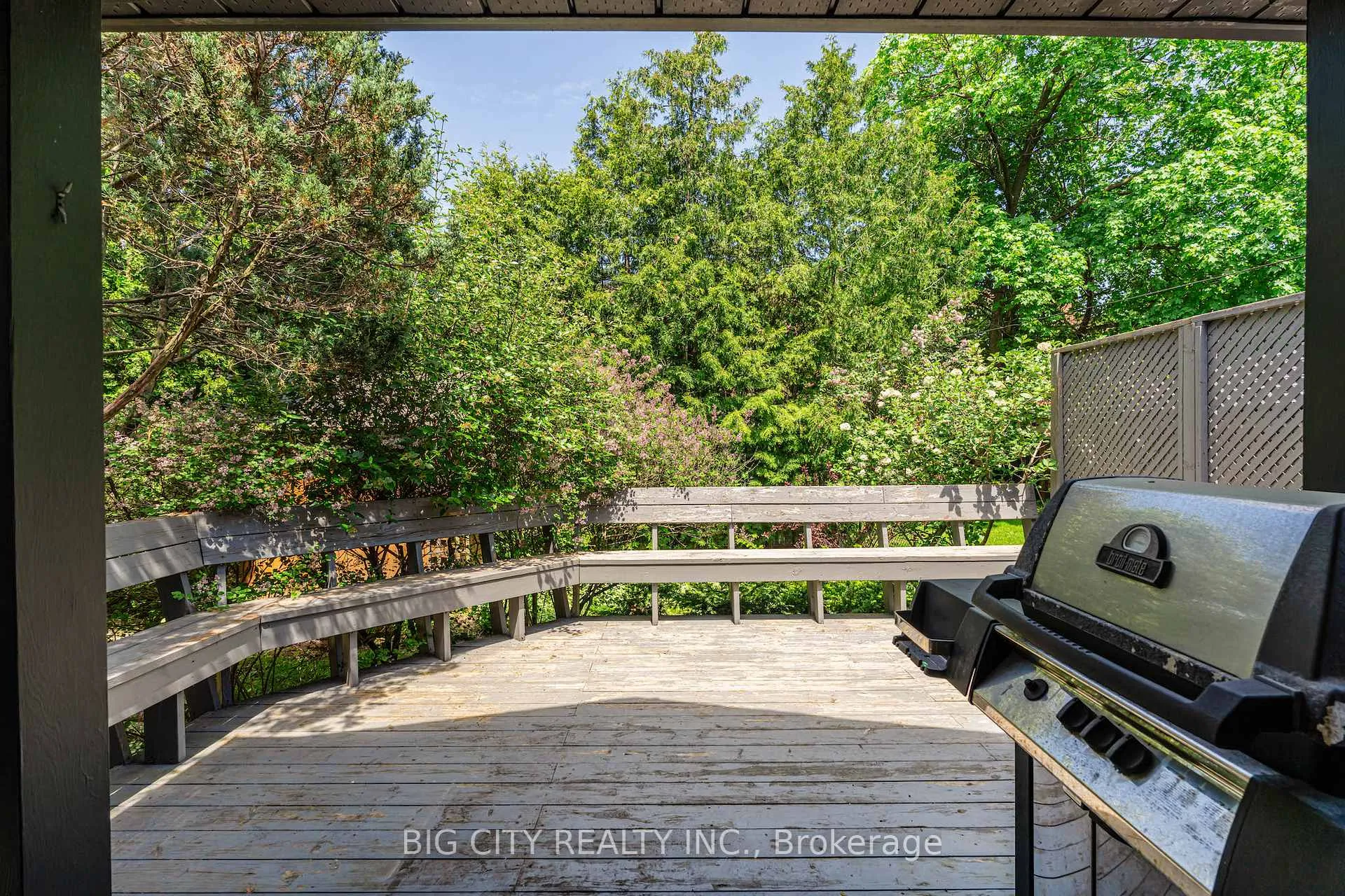Photo 31 of 104 Donlea Drive, Toronto, Leaside — HOMEH