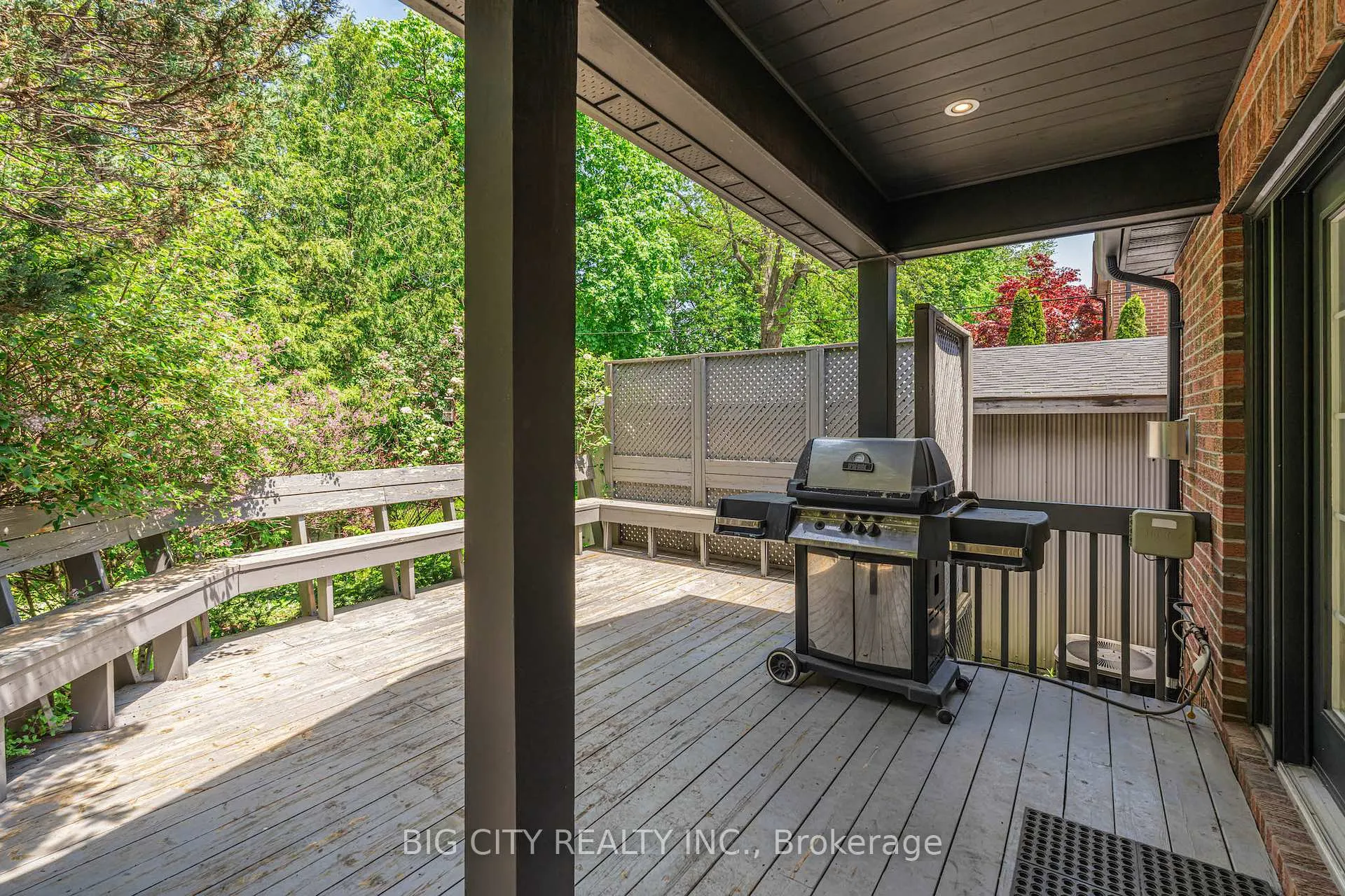 Photo 32 of 104 Donlea Drive, Toronto, Leaside — HOMEH