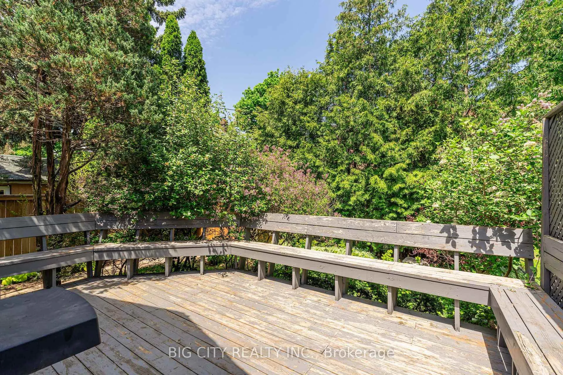 Photo 33 of 104 Donlea Drive, Toronto, Leaside — HOMEH