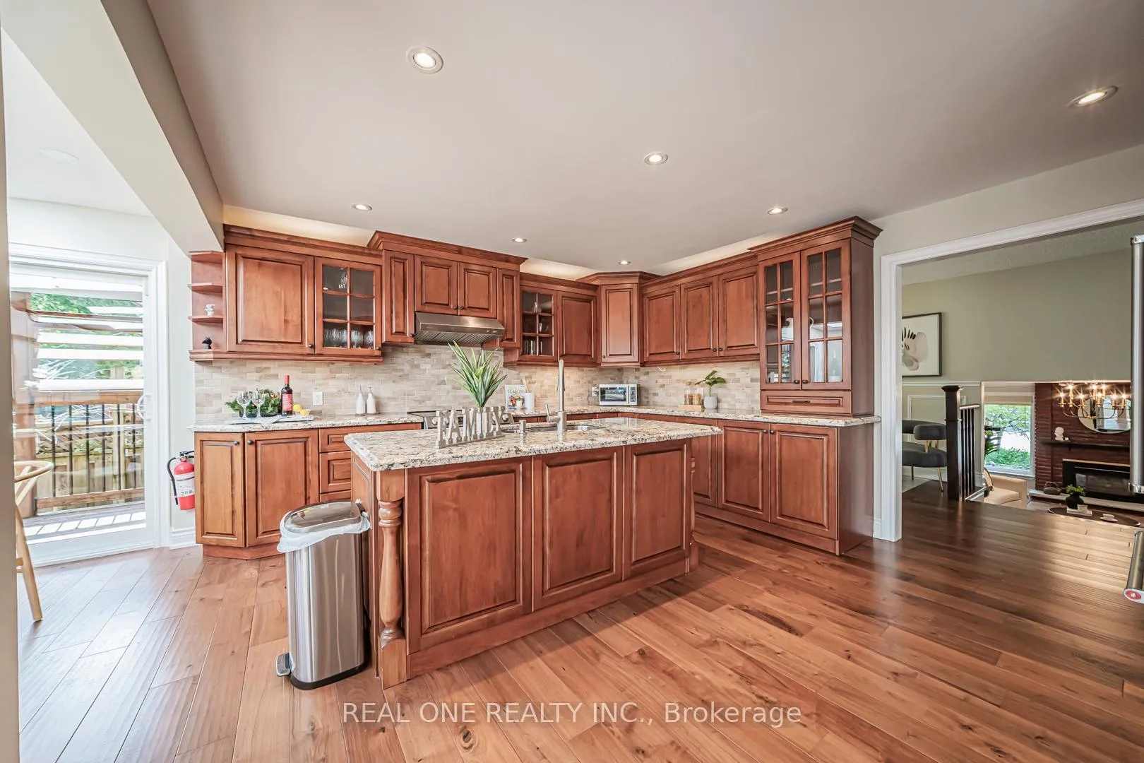 Photo 13 of 7 Hagerman Boulevard, Markham, Unionville — HOMEH