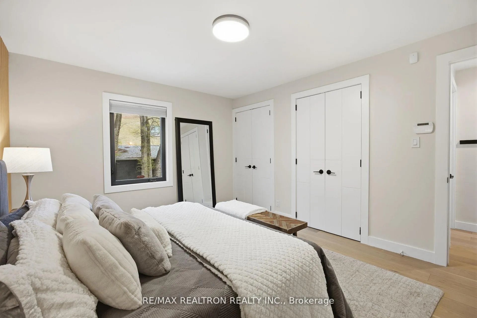 Photo 24 of 52 Burncrest Drive, Toronto, Bedford Park-Nortown — HOMEH