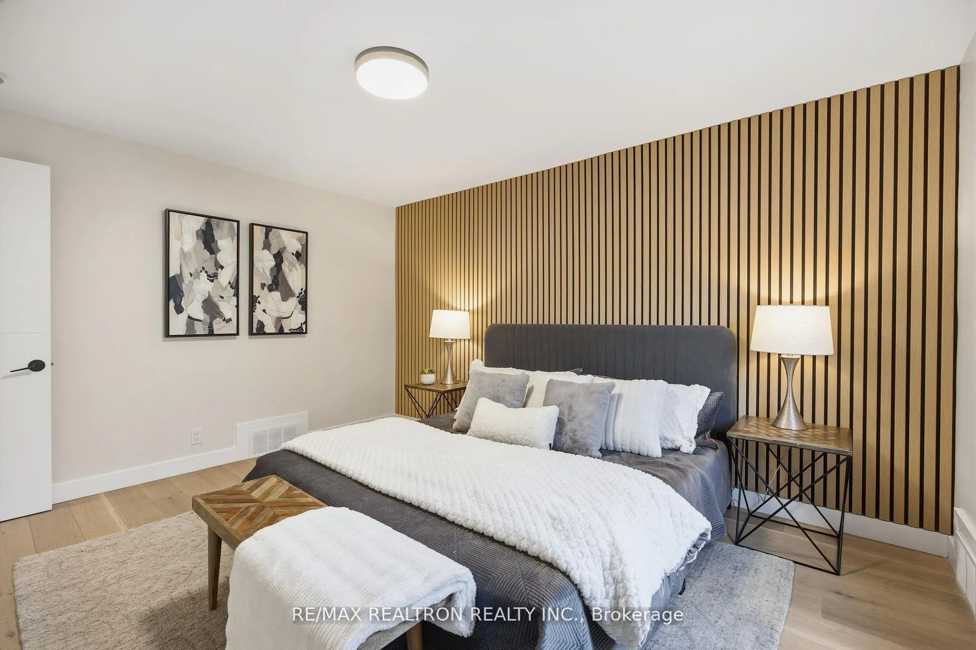 Photo 25 of 52 Burncrest Drive, Toronto, Bedford Park-Nortown — HOMEH