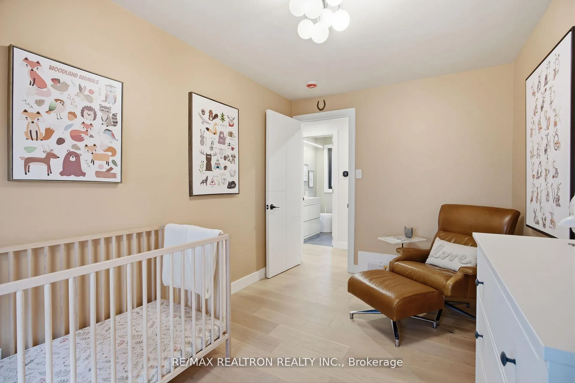Photo 28 of 52 Burncrest Drive, Toronto, Bedford Park-Nortown — HOMEH