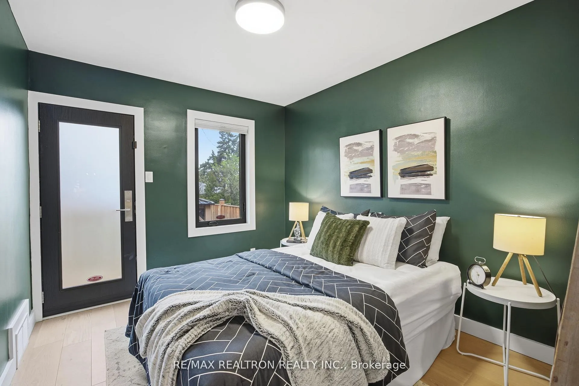 Photo 29 of 52 Burncrest Drive, Toronto, Bedford Park-Nortown — HOMEH