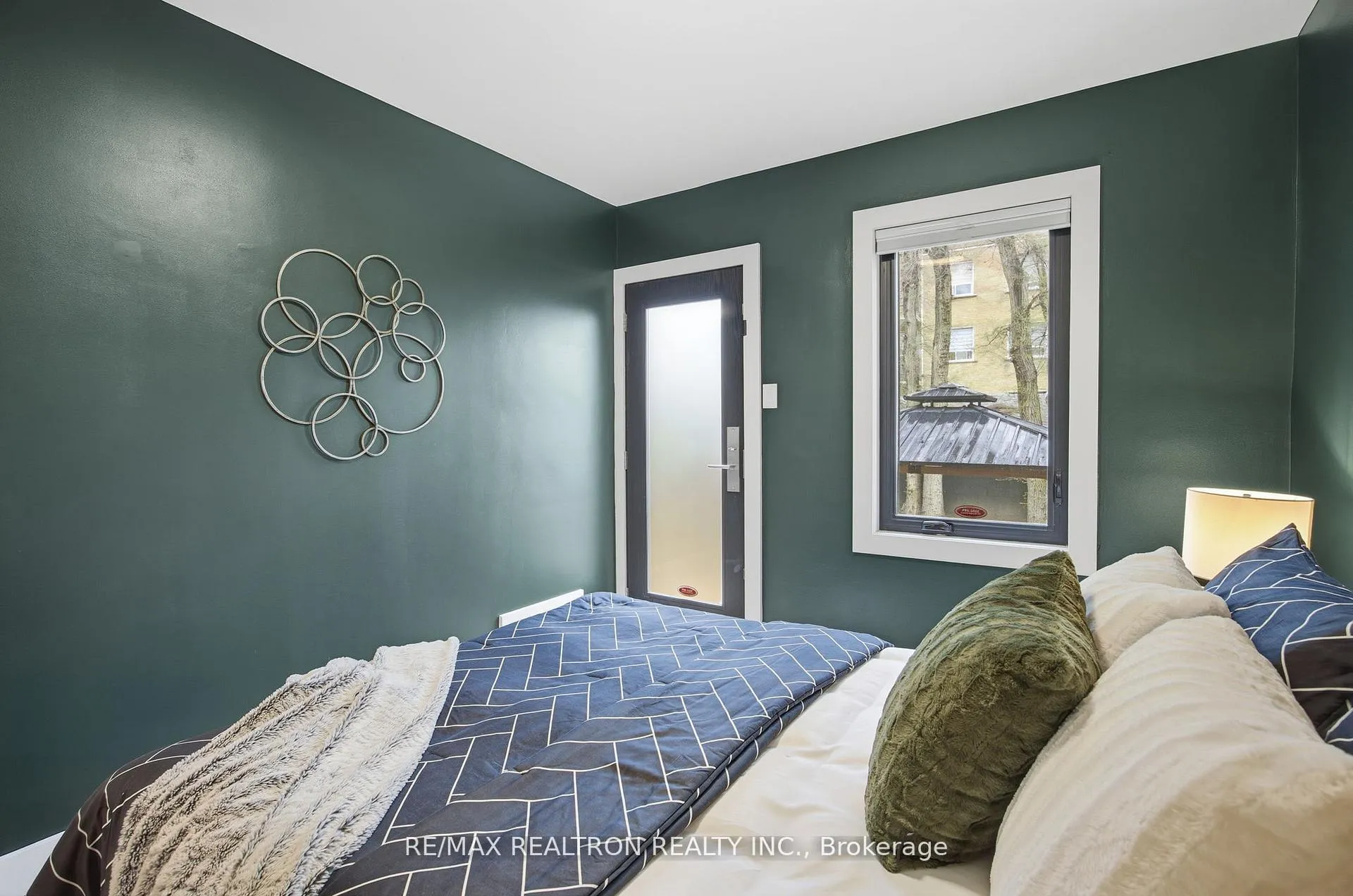 Photo 30 of 52 Burncrest Drive, Toronto, Bedford Park-Nortown — HOMEH