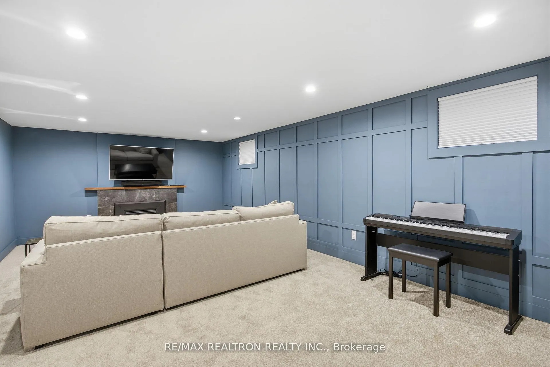 Photo 37 of 52 Burncrest Drive, Toronto, Bedford Park-Nortown — HOMEH