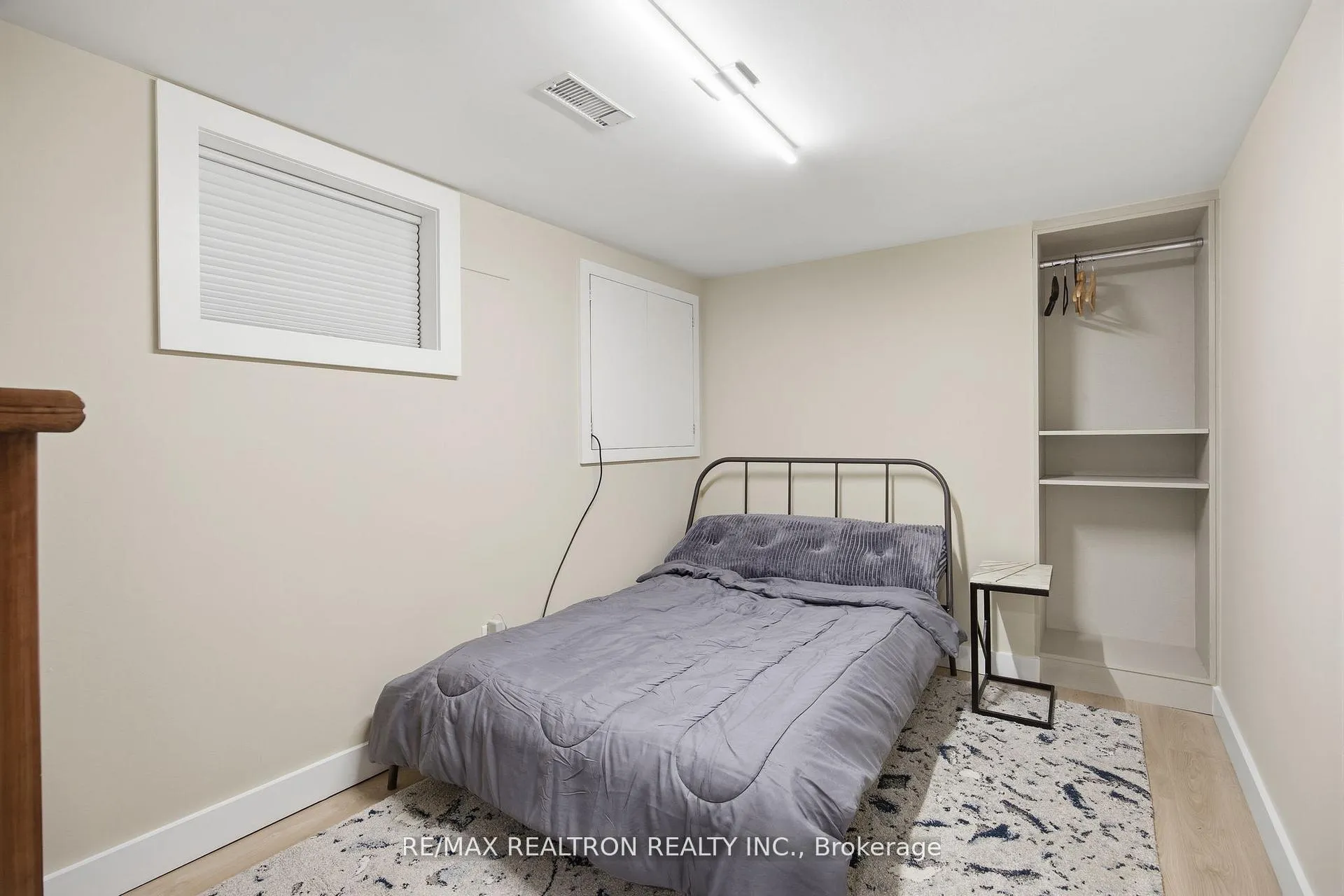 Photo 40 of 52 Burncrest Drive, Toronto, Bedford Park-Nortown — HOMEH