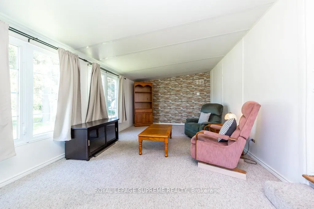 Photo 9 of Unit 408, 285 Crydermans Side Road, Georgina, Baldwin — HOMEH