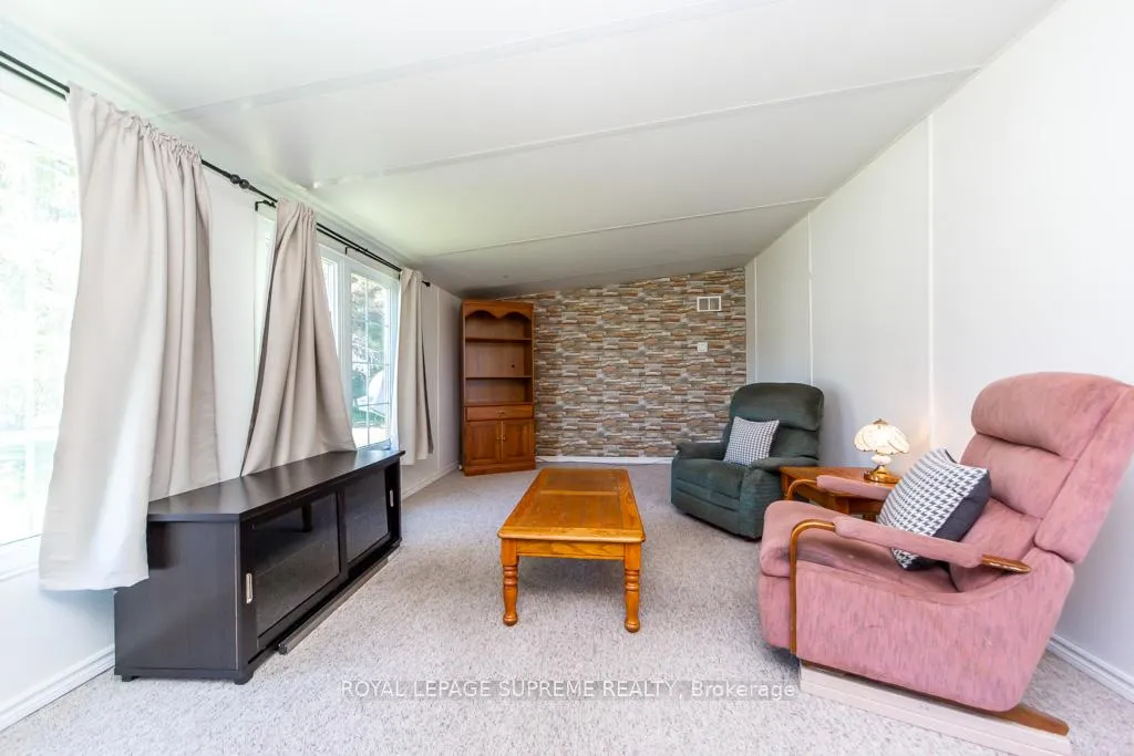Photo 10 of Unit 408, 285 Crydermans Side Road, Georgina, Baldwin — HOMEH