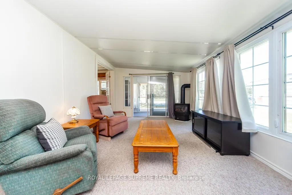Photo 11 of Unit 408, 285 Crydermans Side Road, Georgina, Baldwin — HOMEH