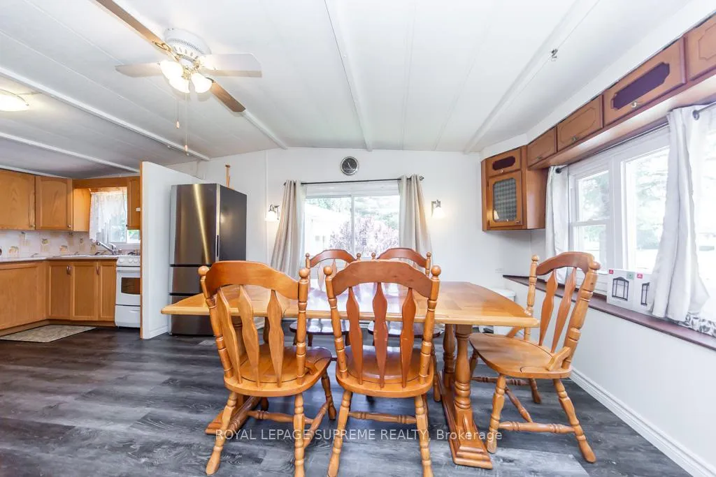 Photo 15 of Unit 408, 285 Crydermans Side Road, Georgina, Baldwin — HOMEH
