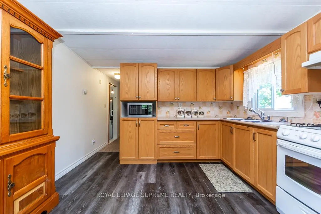 Photo 18 of Unit 408, 285 Crydermans Side Road, Georgina, Baldwin — HOMEH