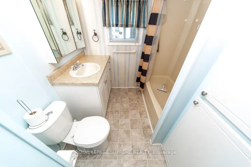 Photo 34 of Unit 408, 285 Crydermans Side Road, Georgina, Baldwin — HOMEH